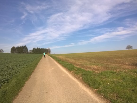 2015/04/07 - Beim Joggen auf - und um - den Flehinger Götzenberg